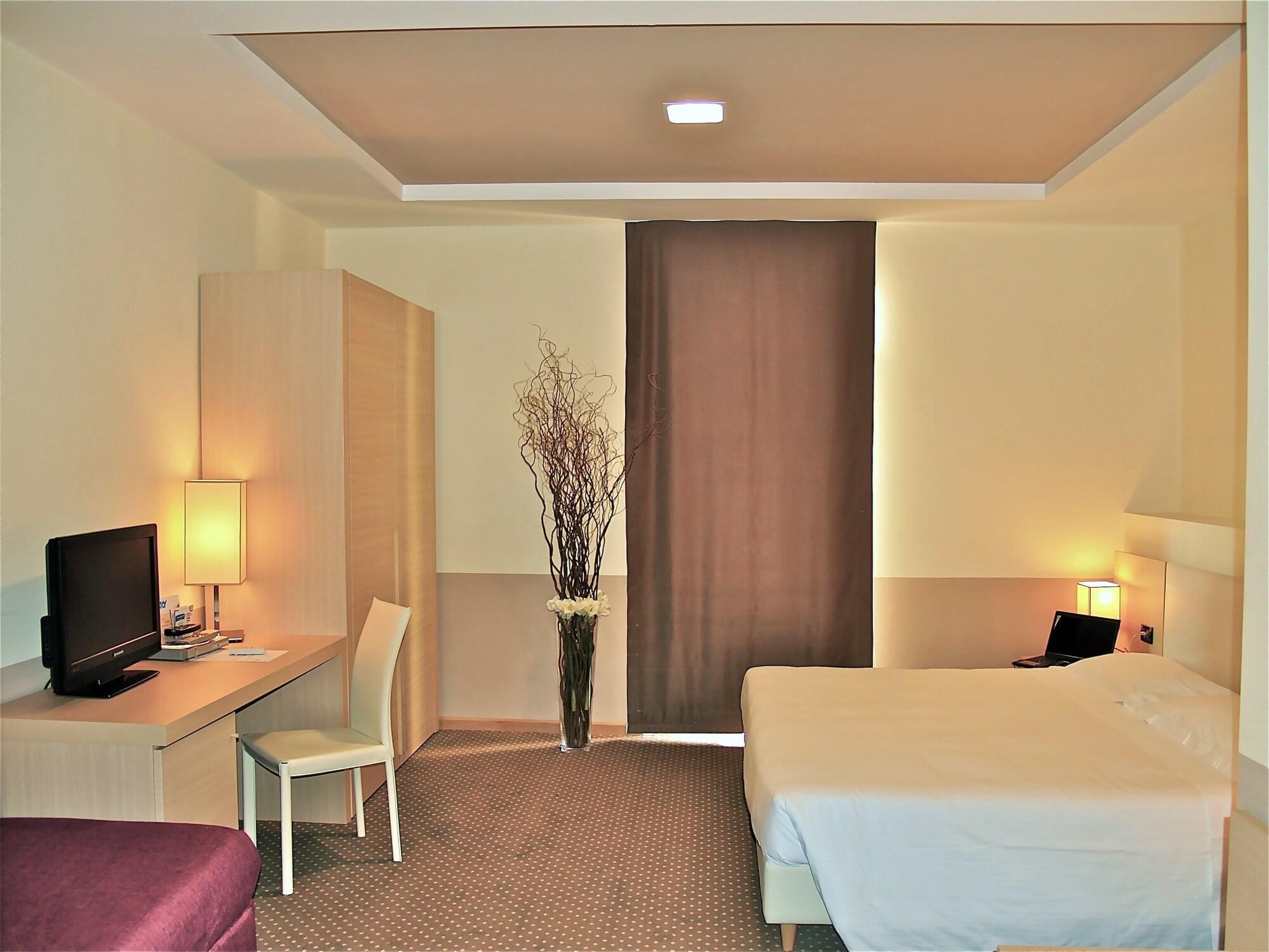 Domus Park Hotel & Spa Frascati Exterior photo